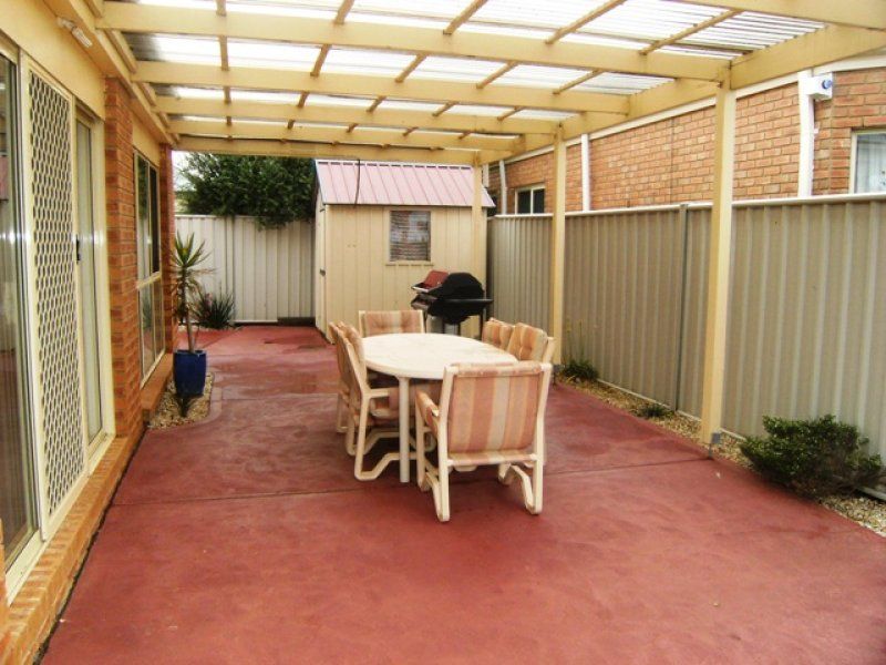 2 Gilmore Lane, Caroline Springs - Thumbnail 5