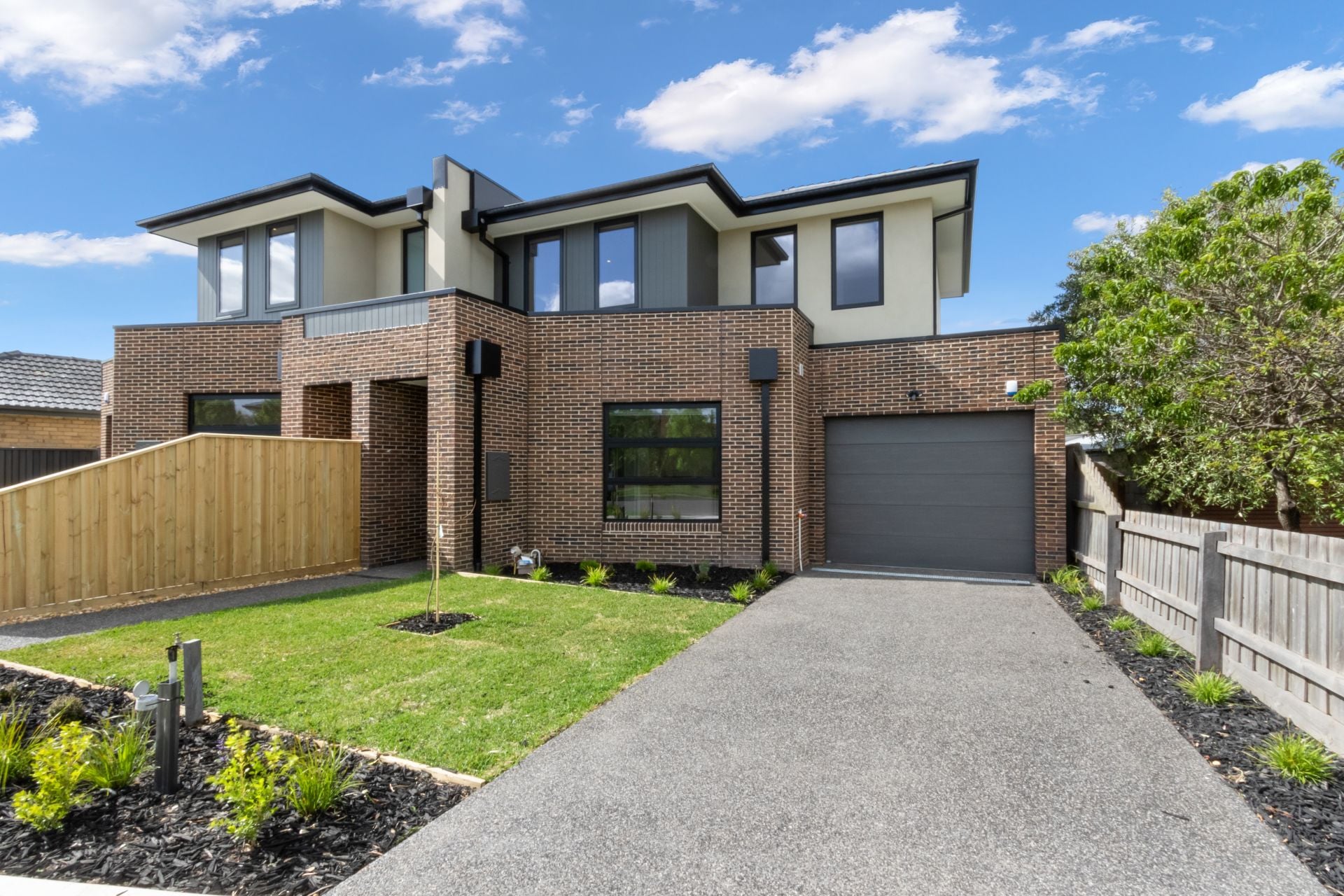 Executive Residence in premium locale