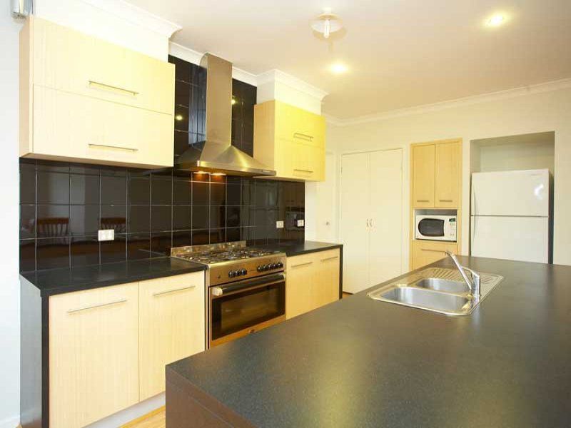3 Abbey Walk, Point Cook - Thumbnail 3