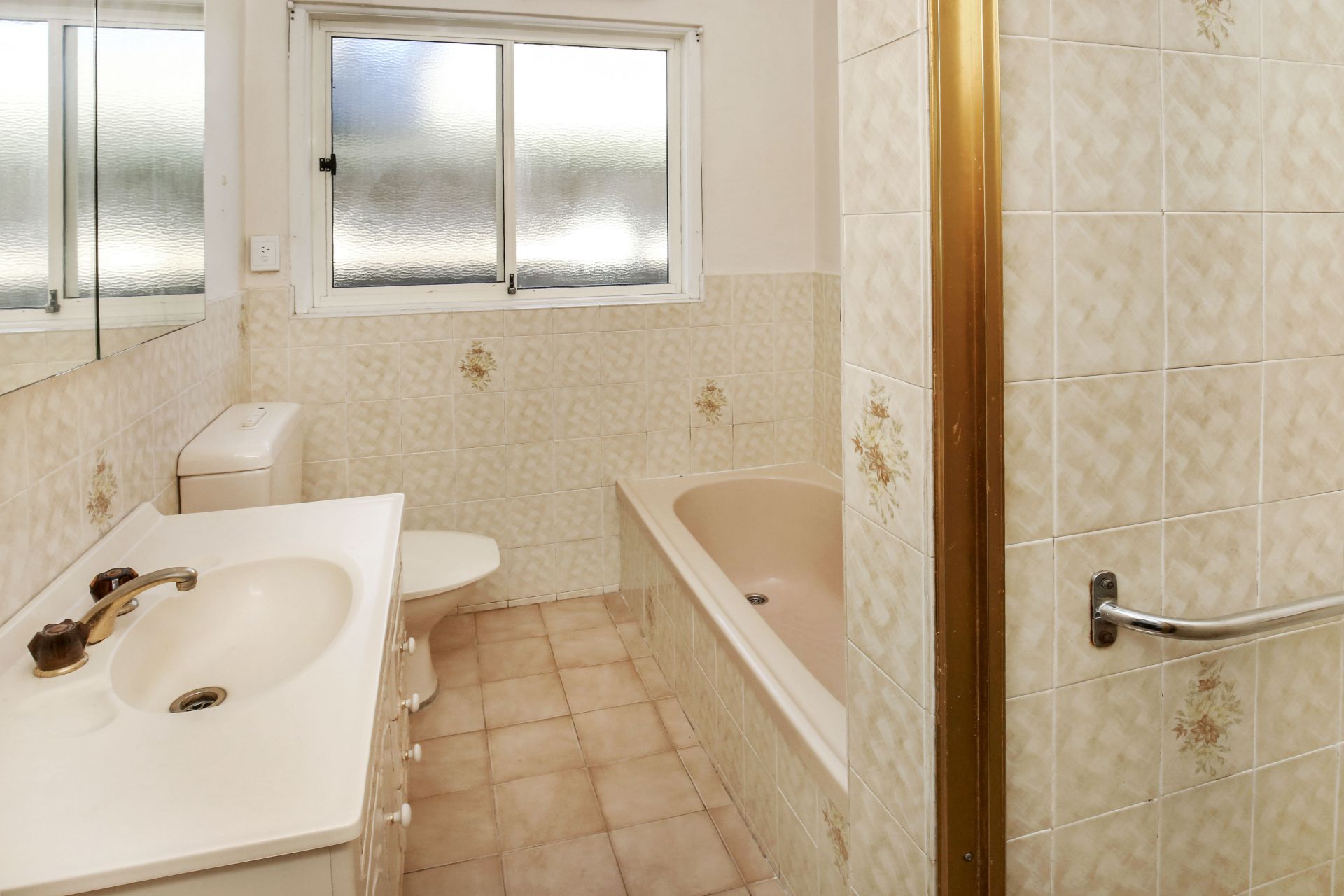 Semi-refurbished family home!