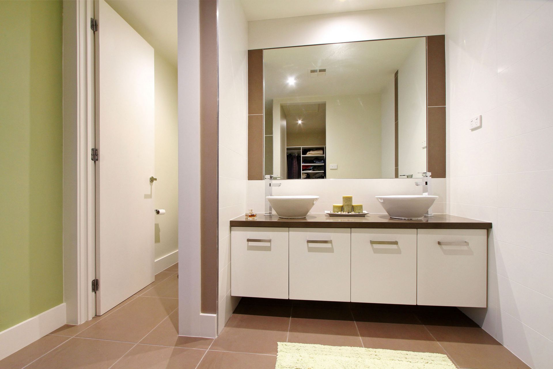 Contemporary Design With Spacious Sophisticated Style