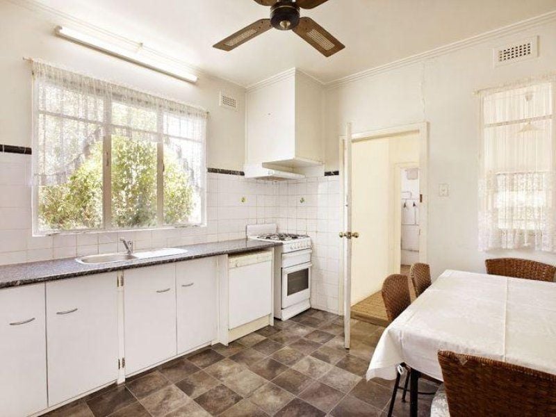33 Begonia Street Box Hill South VIC, Box Hill South - Thumbnail 8