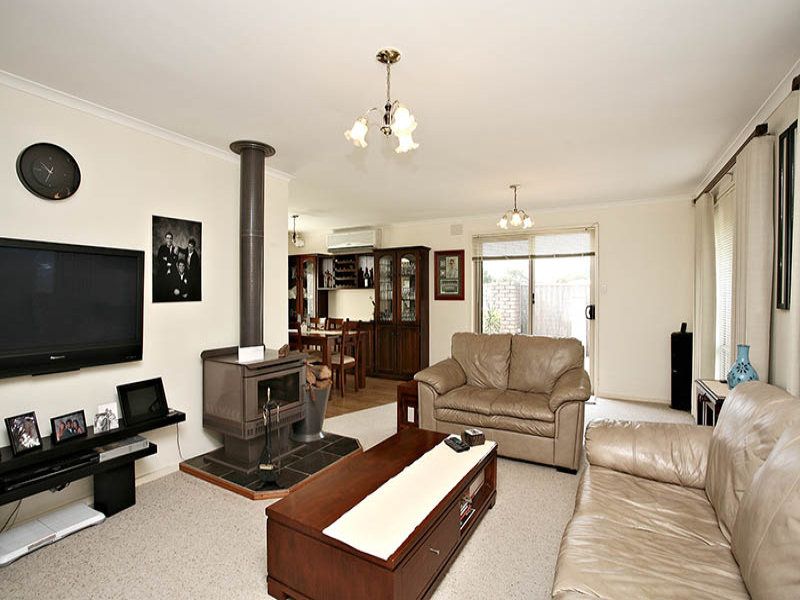 8 Meldrum Avenue MILL PARK, 8 Meldrum Avenue Mill Park - Thumbnail 7