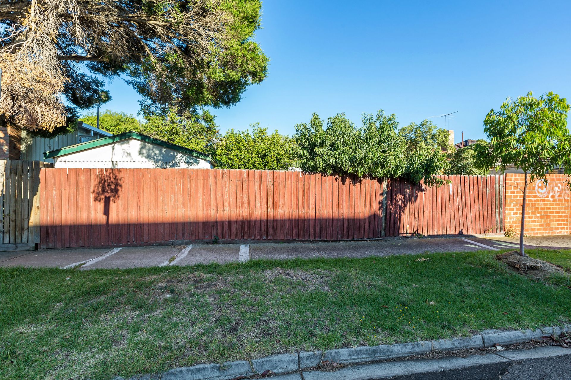 2 Vine Street, West Footscray - Thumbnail 5