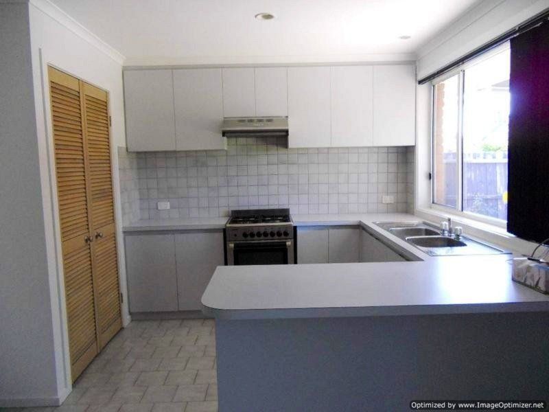 1/12 Tatman Drive, Altona Meadows - Thumbnail 3