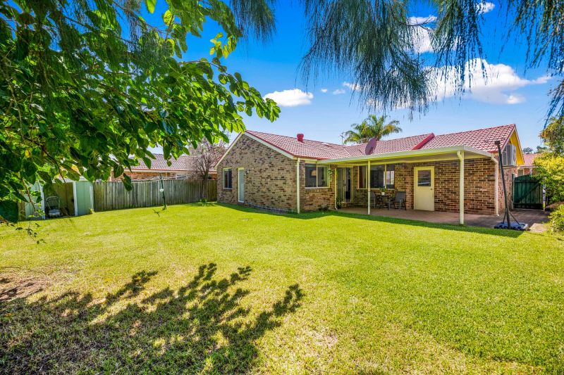 11 Cadman Place, Woodcroft