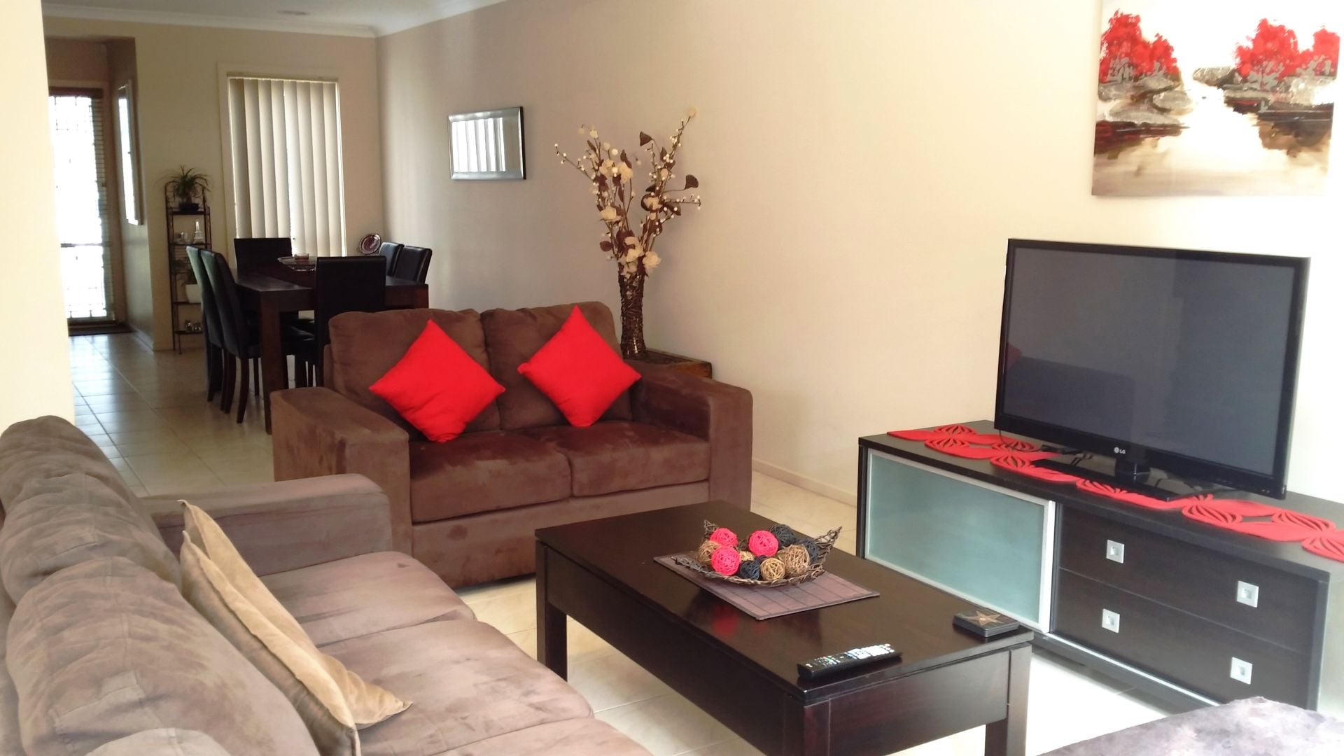SIZE, LOCATION & MUCH, MUCH MORE   *Ins Wed 23rd Nov @ 5:00pm*