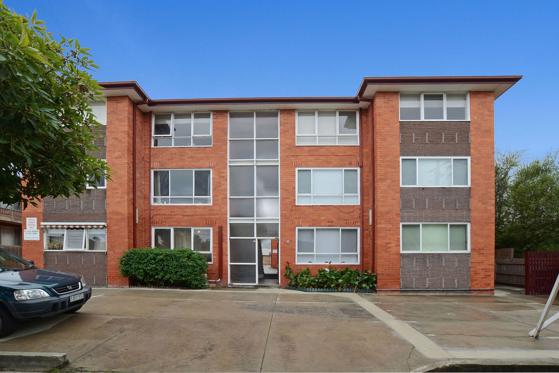 Renovated Bight Apartment
