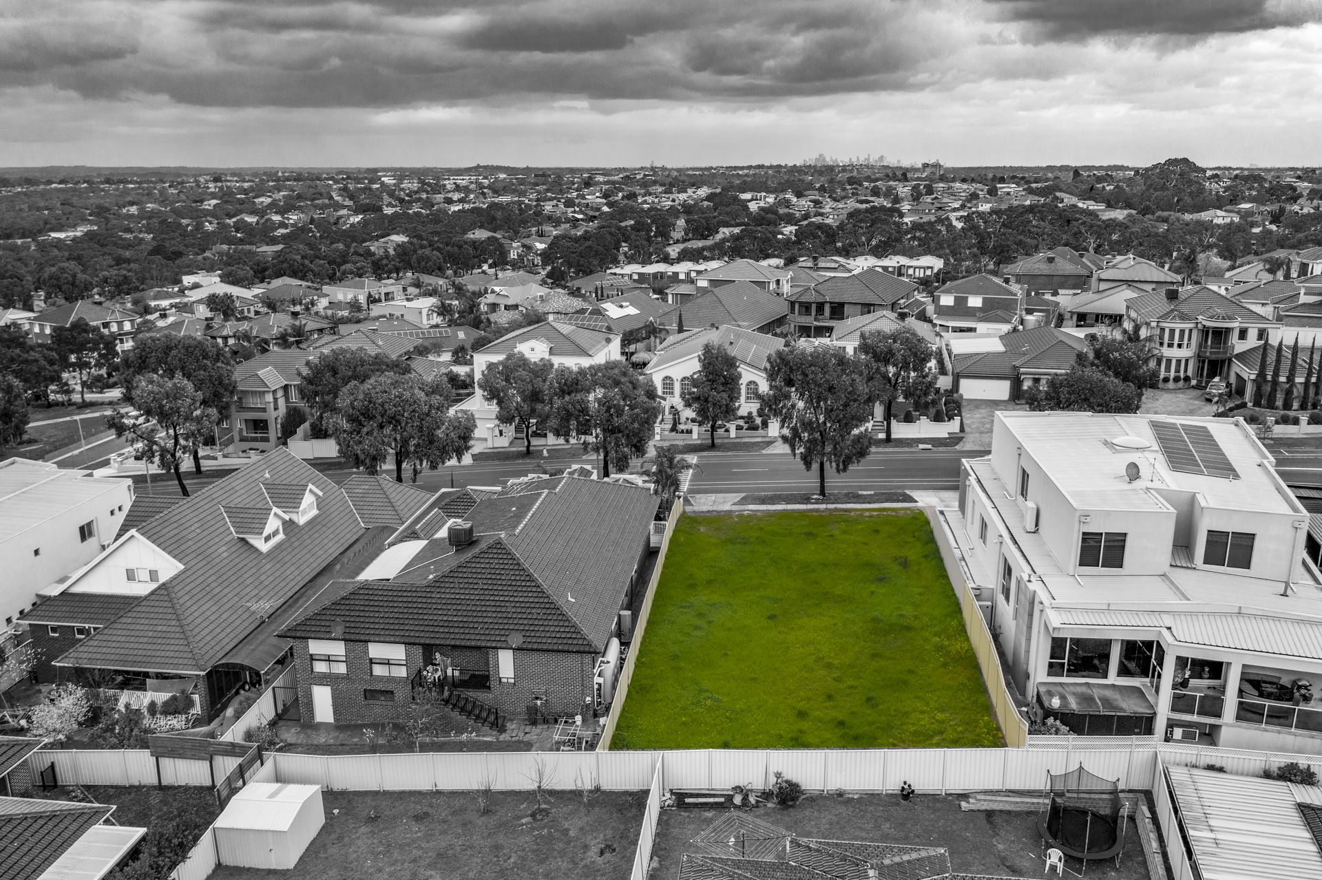 LUCKY LAST IN PRESTIGIOUS RIVERGUM