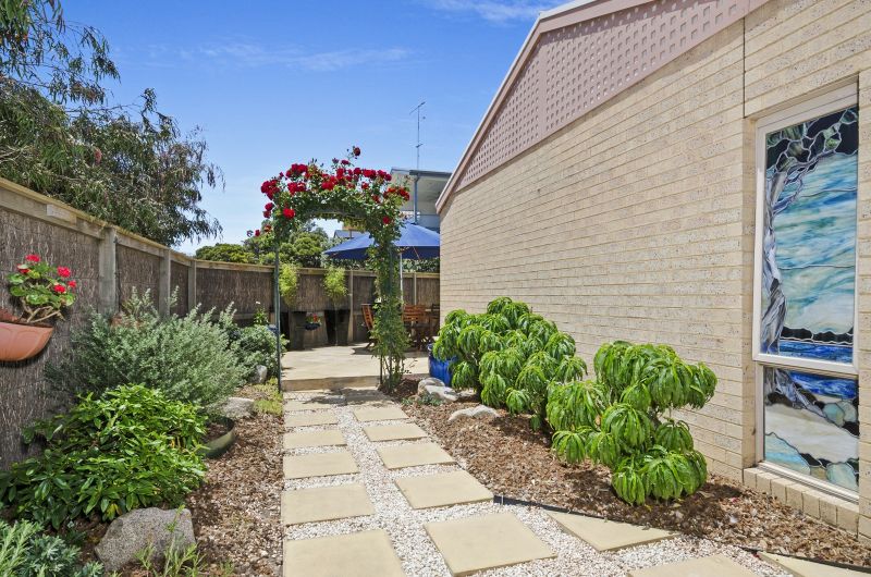 1/8 Guthridge Street Ocean Grove VIC, Ocean Grove - Thumbnail 4