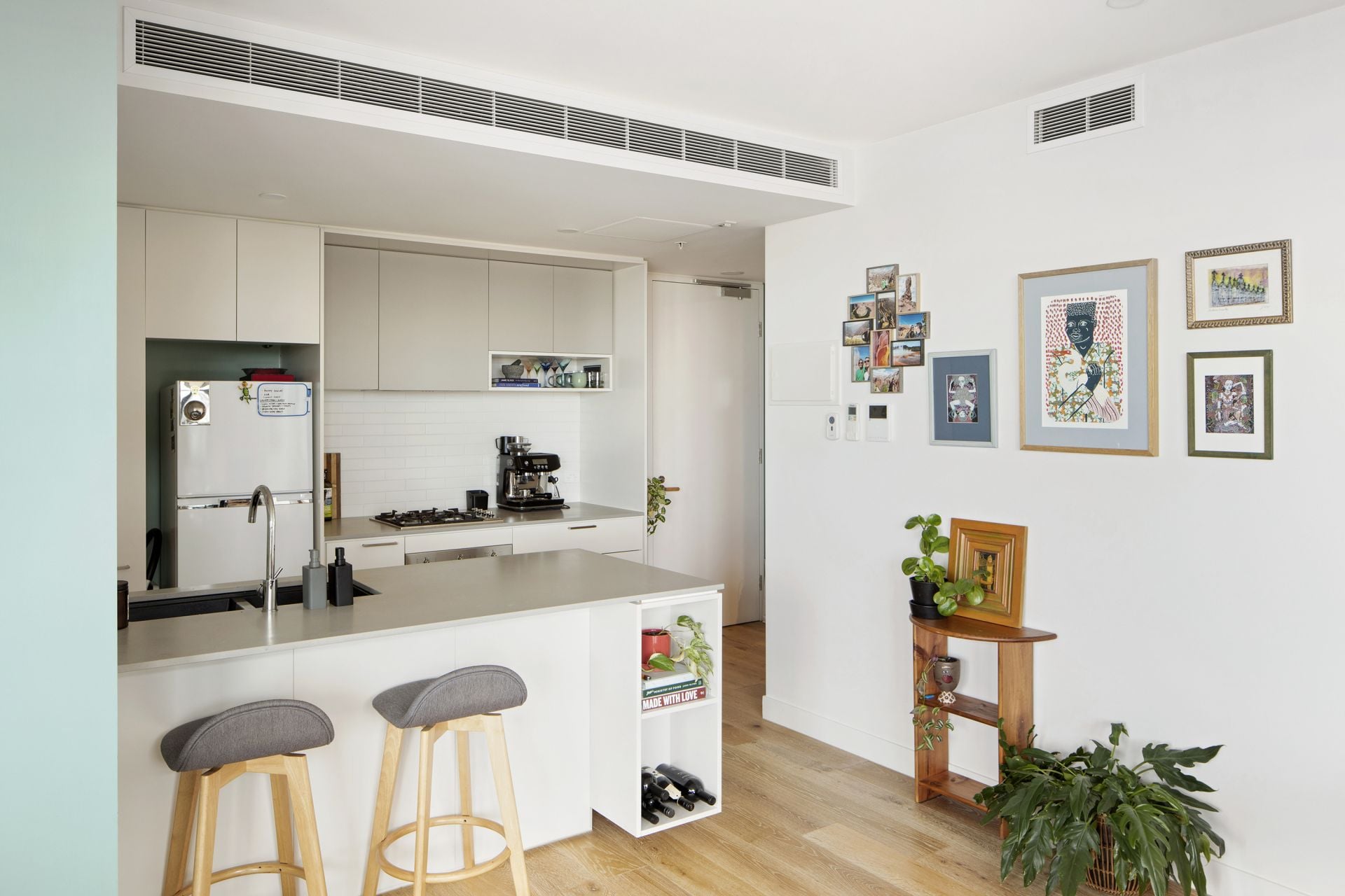 Modern Two Bedroom Overlooking the City Skyline