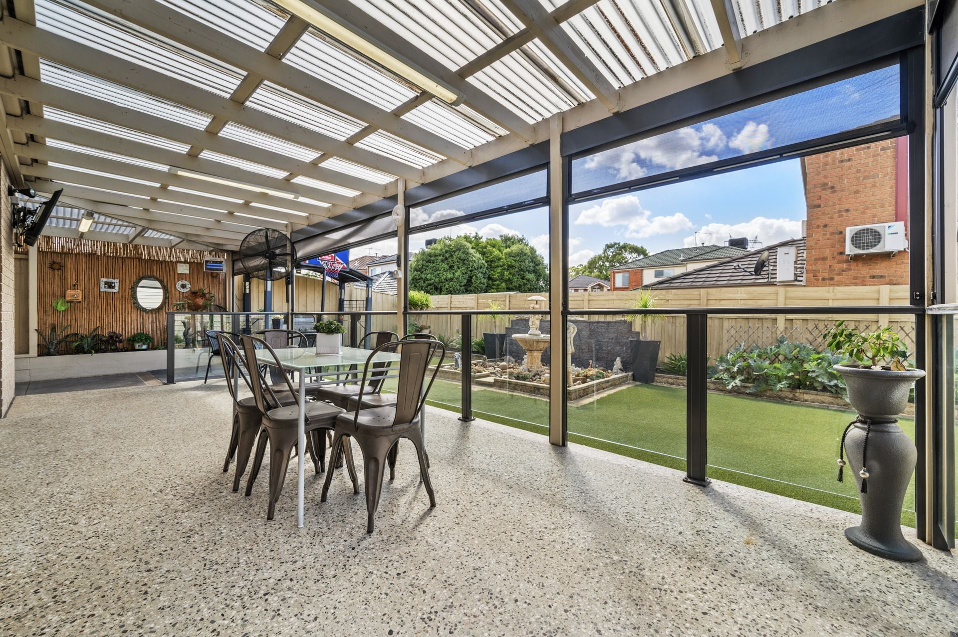 Relaxed Family Living And Effortless Entertaining