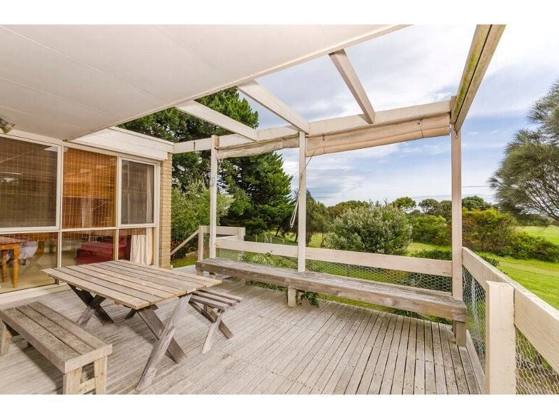 35 Thomson Drive BARWON HEADS VIC, Barwon Heads - Thumbnail 2