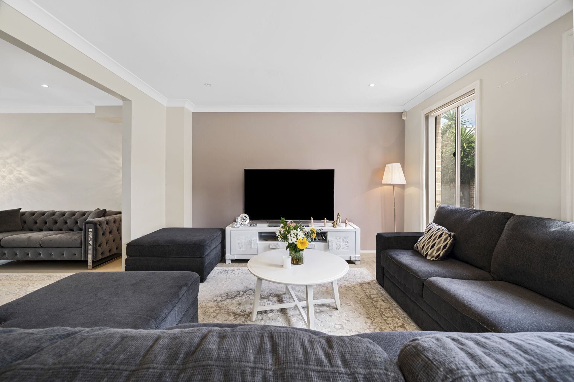 Impressive Spaces For Enticing Living