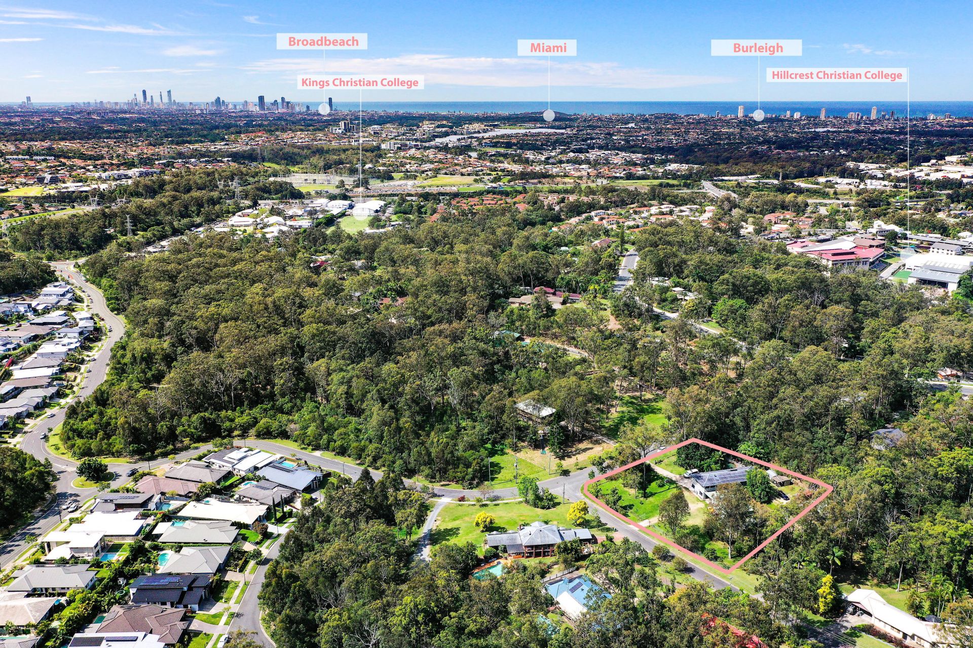 4 Royston Crescent Reedy Creek QLD, Reedy Creek - Thumbnail 2