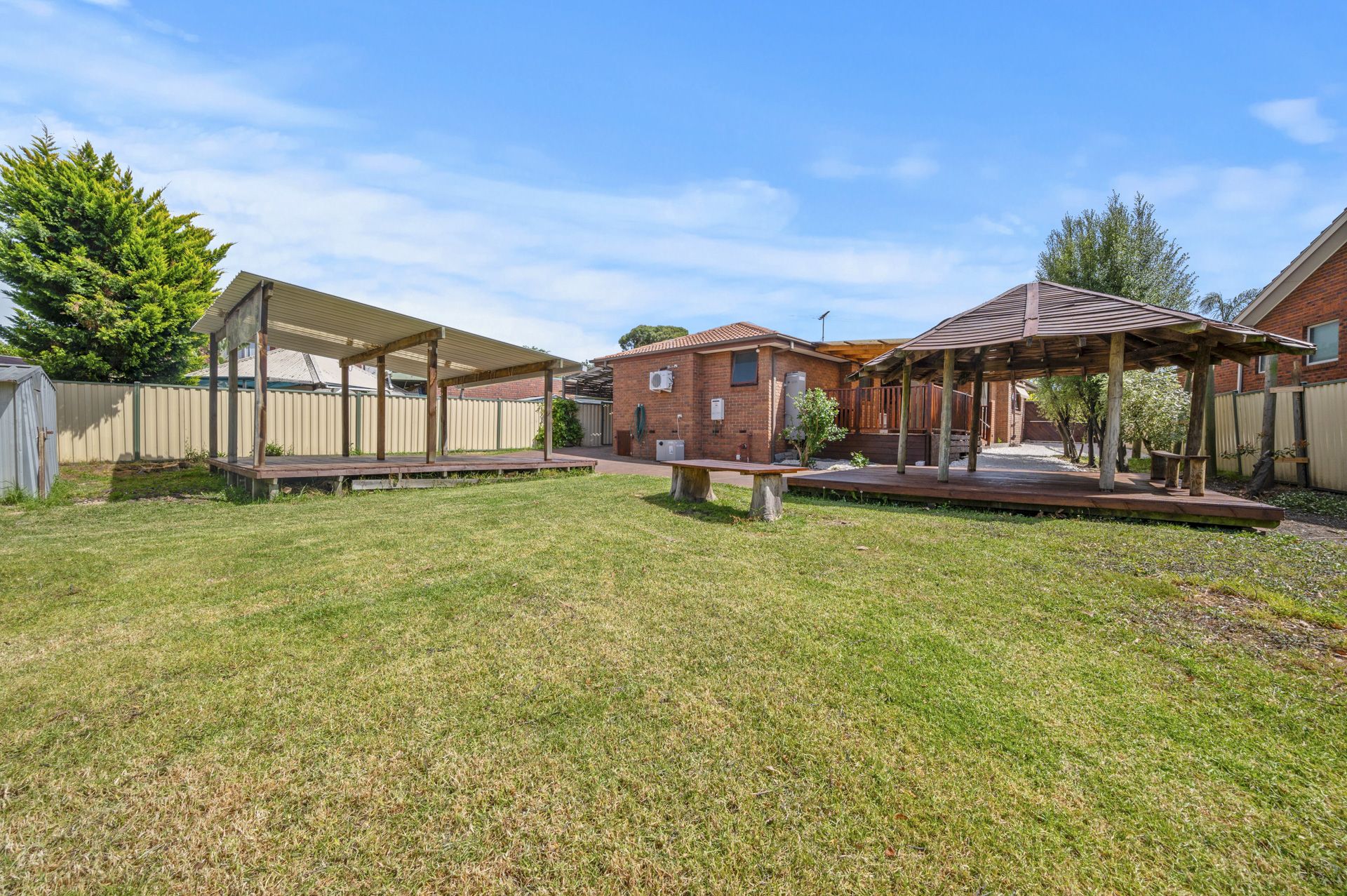SPACIOUS COURT LOCATION