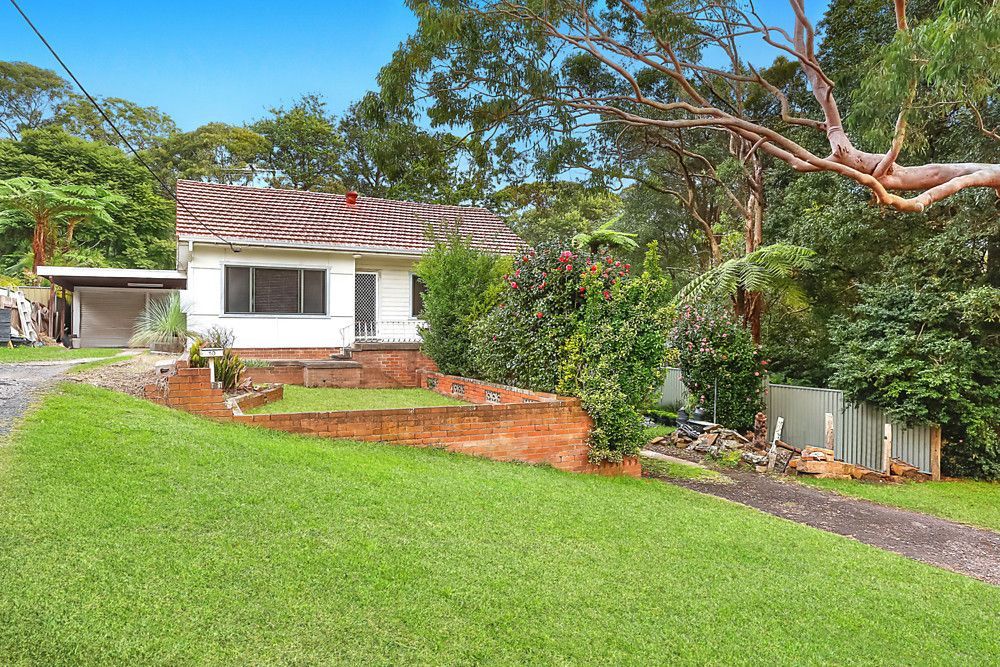 10 Blacket Street, Heathcote NSW 2233