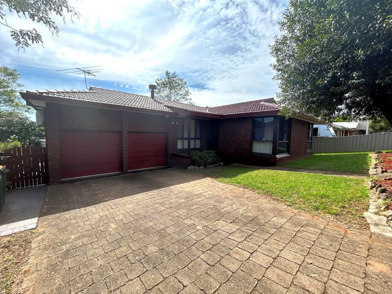 Real Estate For Lease 8 Selkirk Street St Andrews , NSW