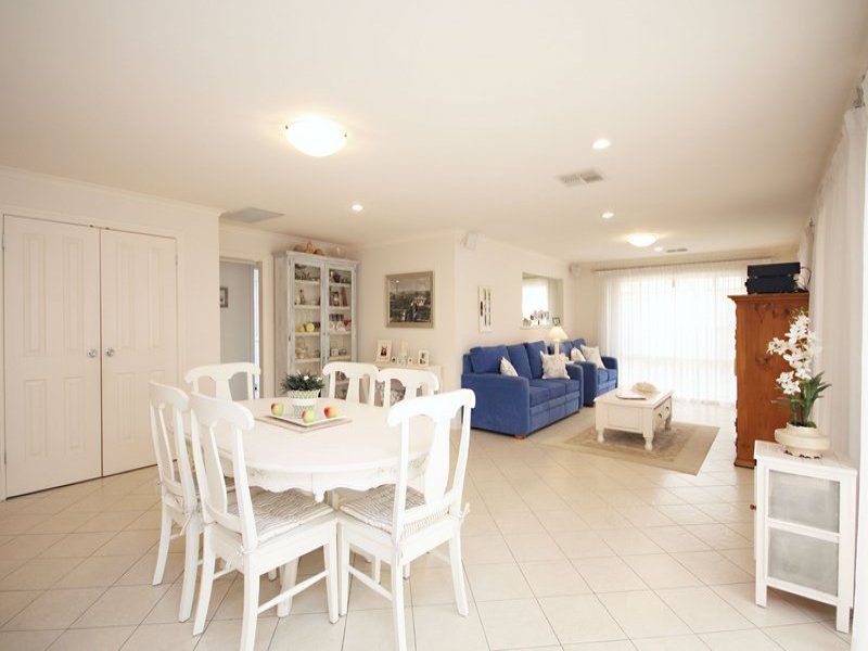 7 Parkway Circuit Parafield Gardens 5107