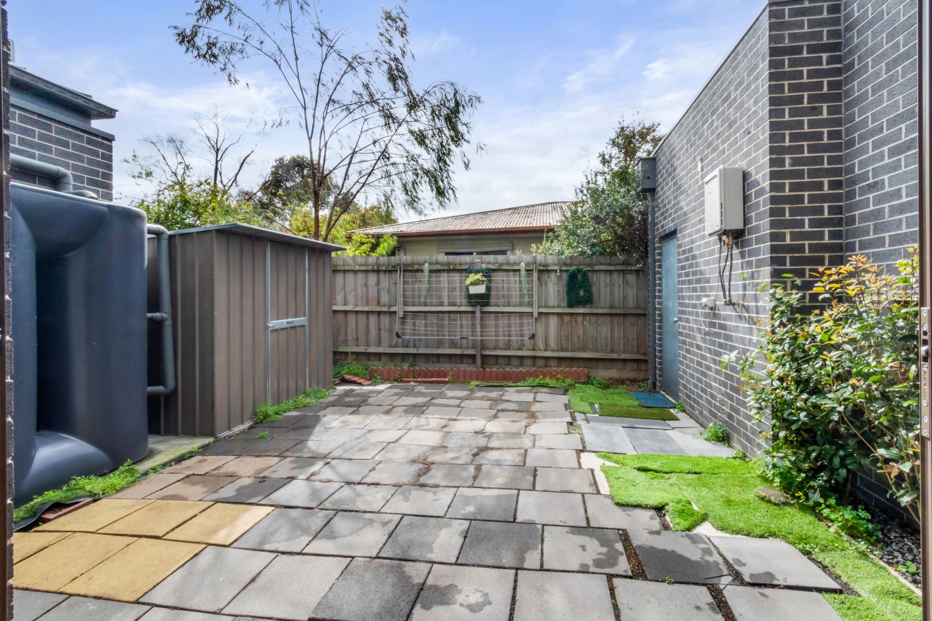 DELIGHTFUL 3 BEDROOM HOUSE IN RESERVOIR