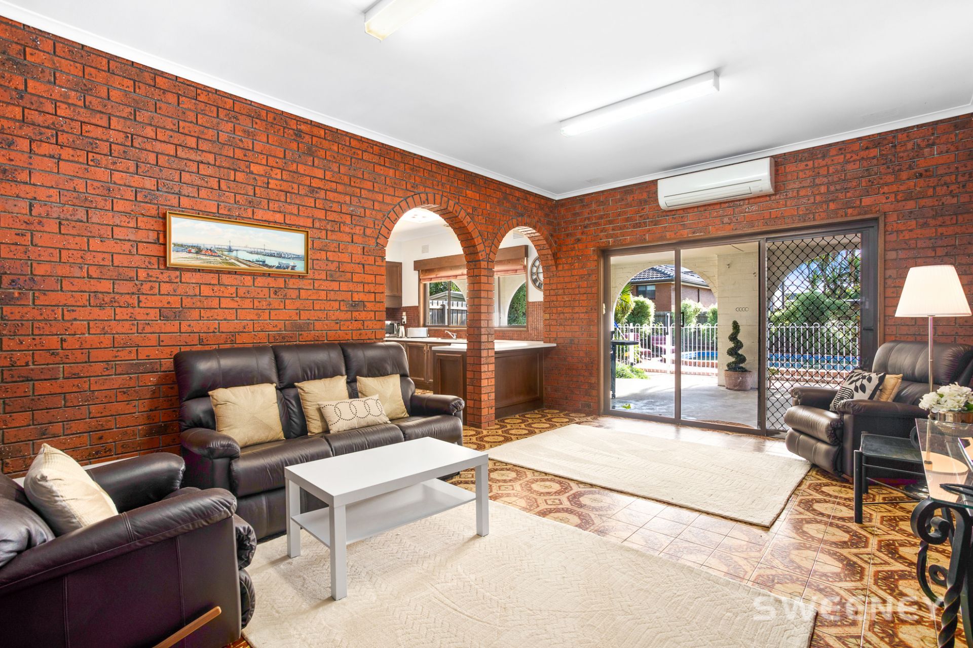 39 Somers Parade, Altona - Thumbnail 4