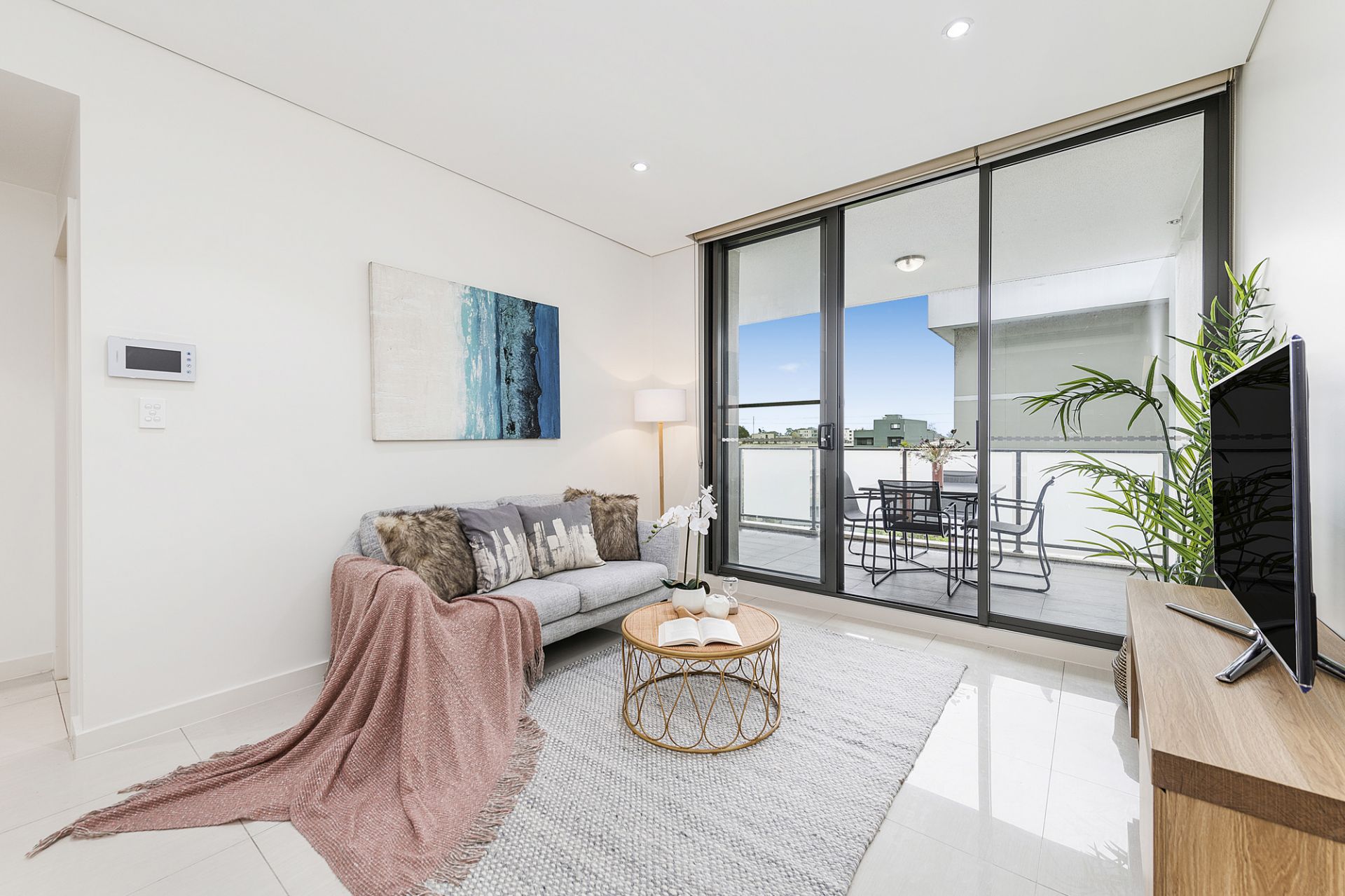 606/3 Nipper Street, Homebush, Homebush - Thumbnail 3