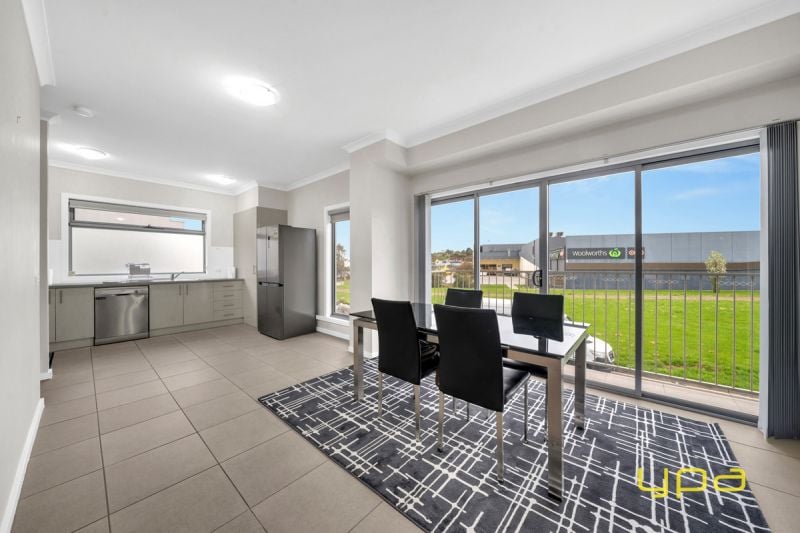 12 Axel Walk Cranbourne North VIC, Cranbourne North - Thumbnail 4