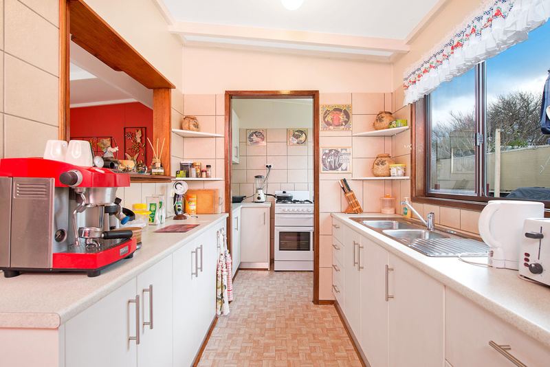 43 Montrose Avenue, Apollo Bay, VIC, Apollo Bay - Thumbnail 4