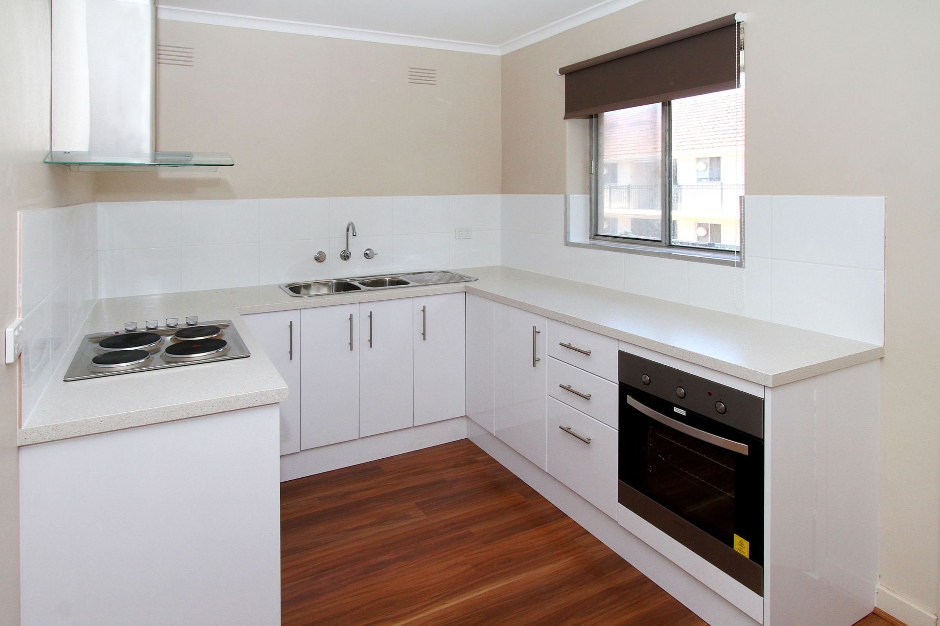 FULLY RENOVATED ONE BEDROOM - INSPECT TODAY