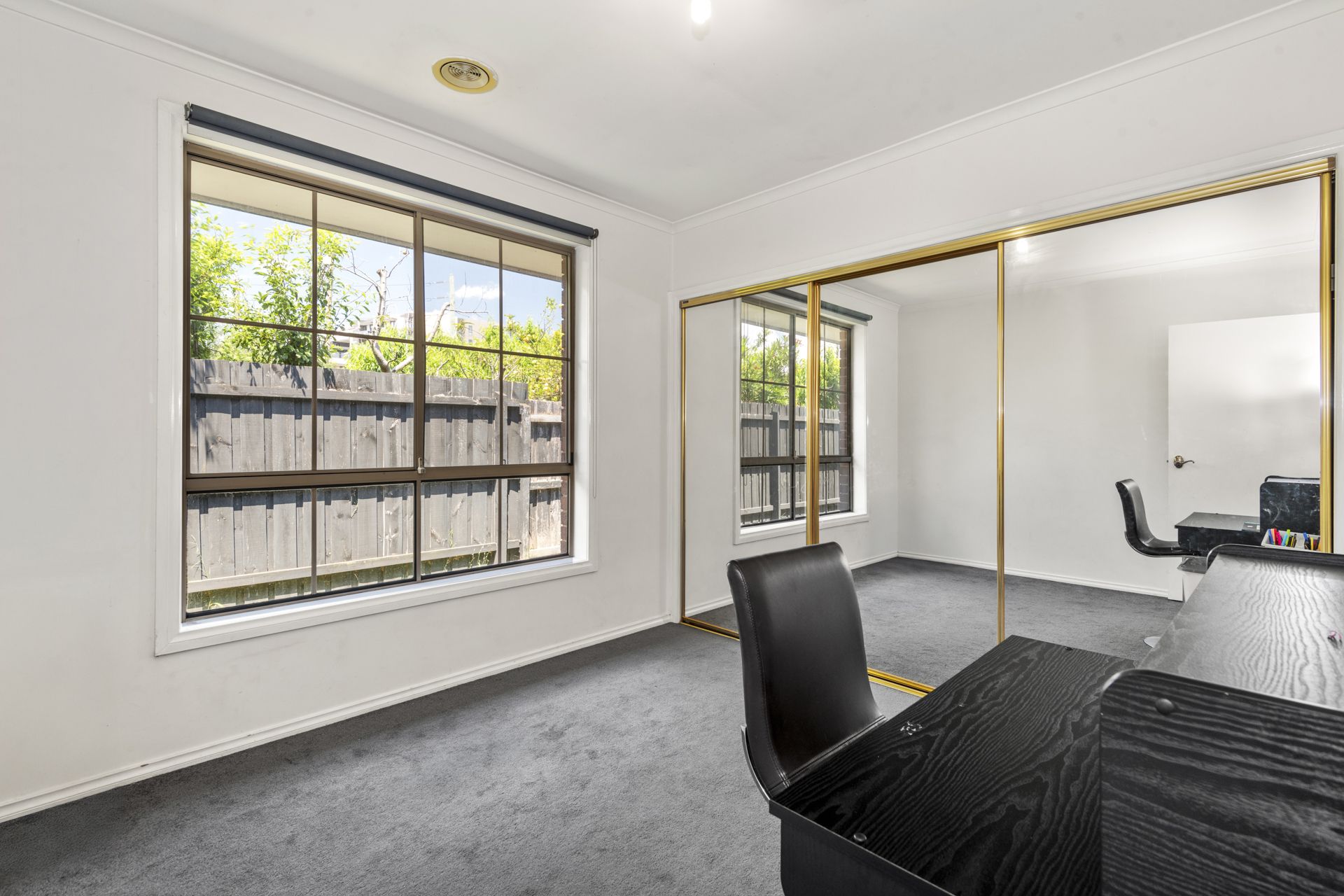 Spacious Unit in Ideal Locale