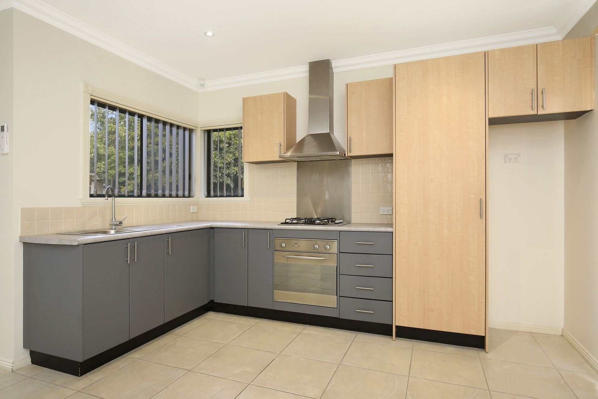 PRIME LOCATION *FRESHLY PAINTED*   *Insp Wed 10th Apr @ 4:30pm*