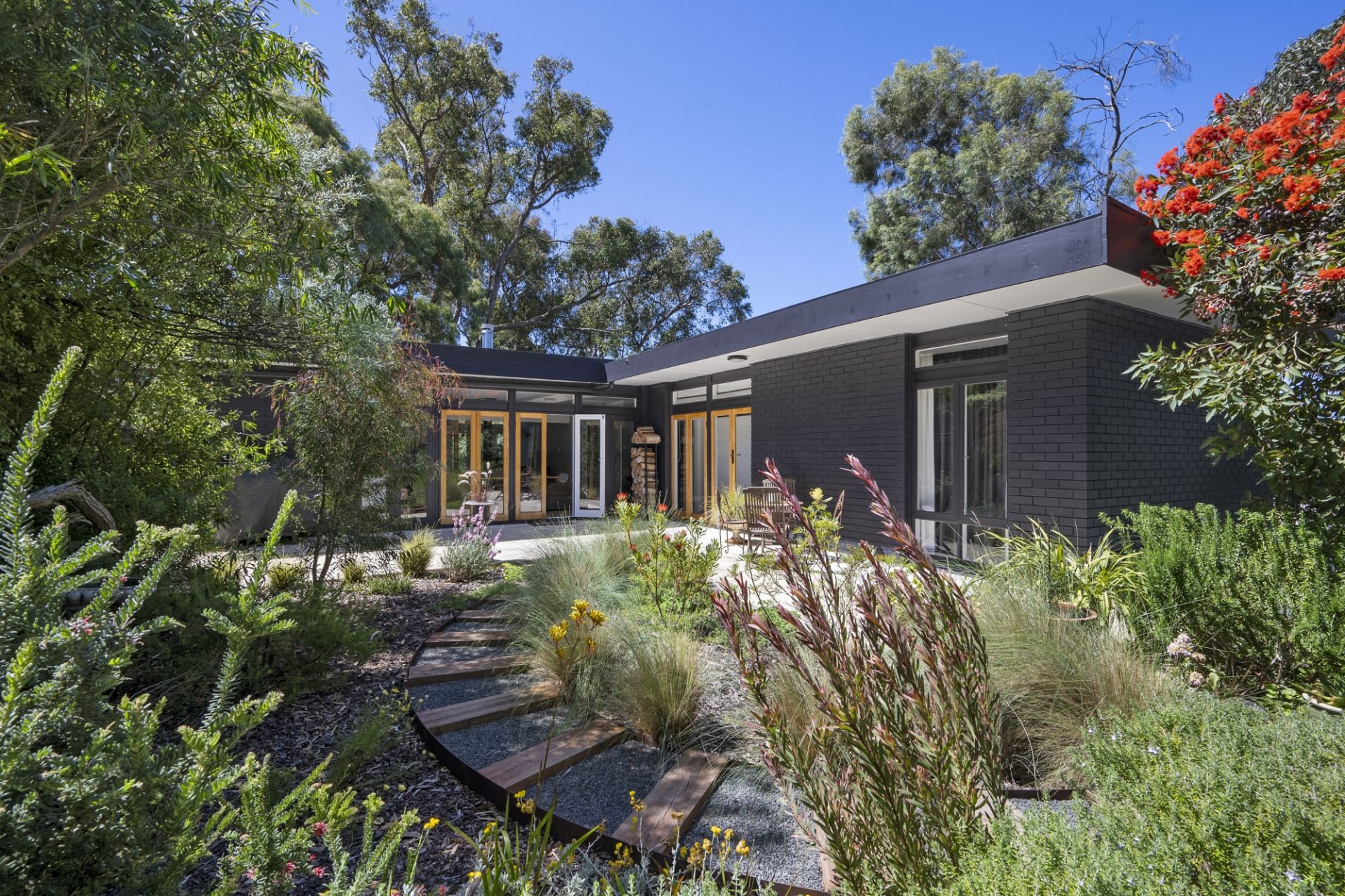 211 Shire Avenue, Mount Helen, Mount Helen - Thumbnail 3
