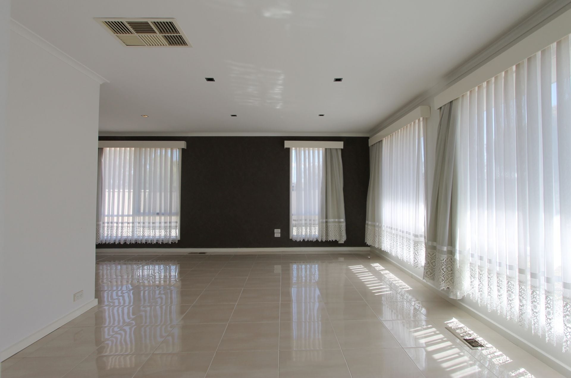 RENOVATED JEWEL !!!