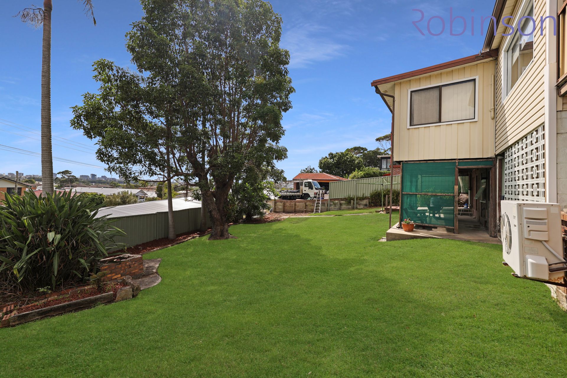 125 Street, Merewether Robinson Property