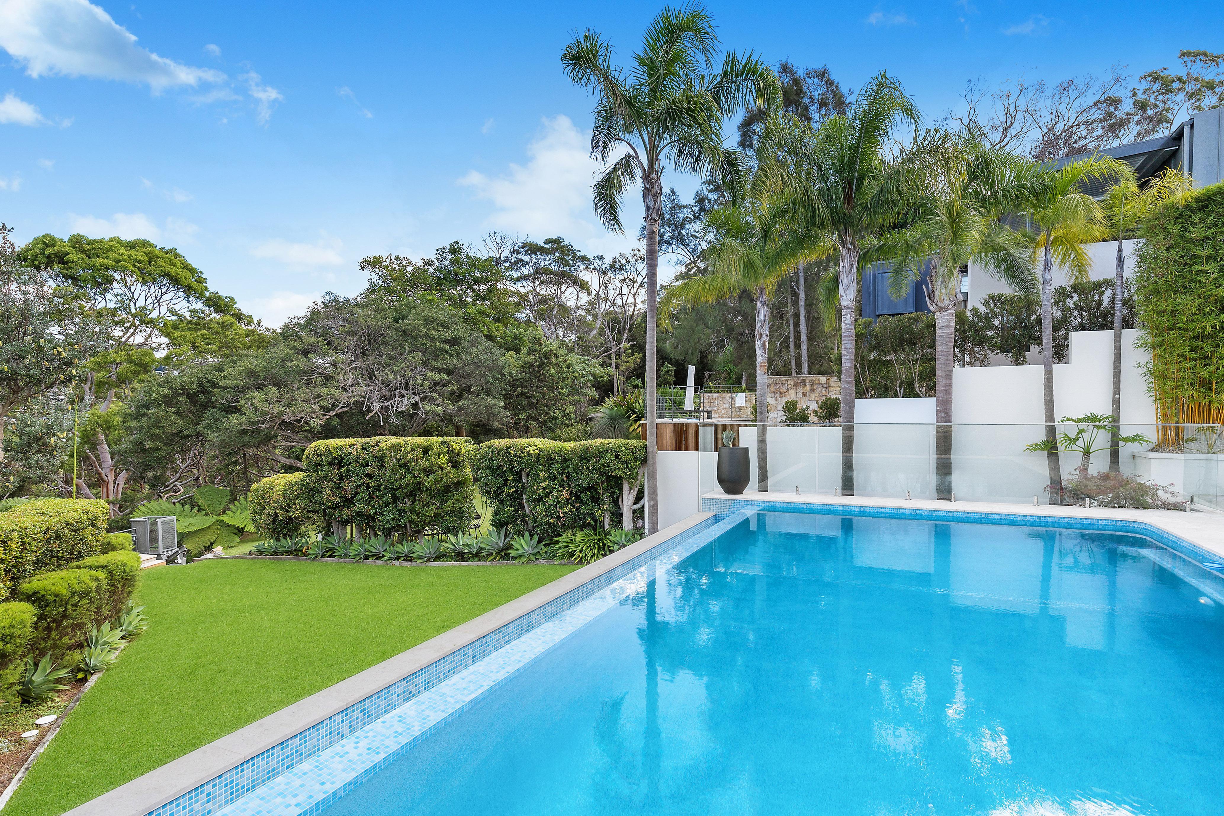 10 Rockley Street Castlecrag 2068