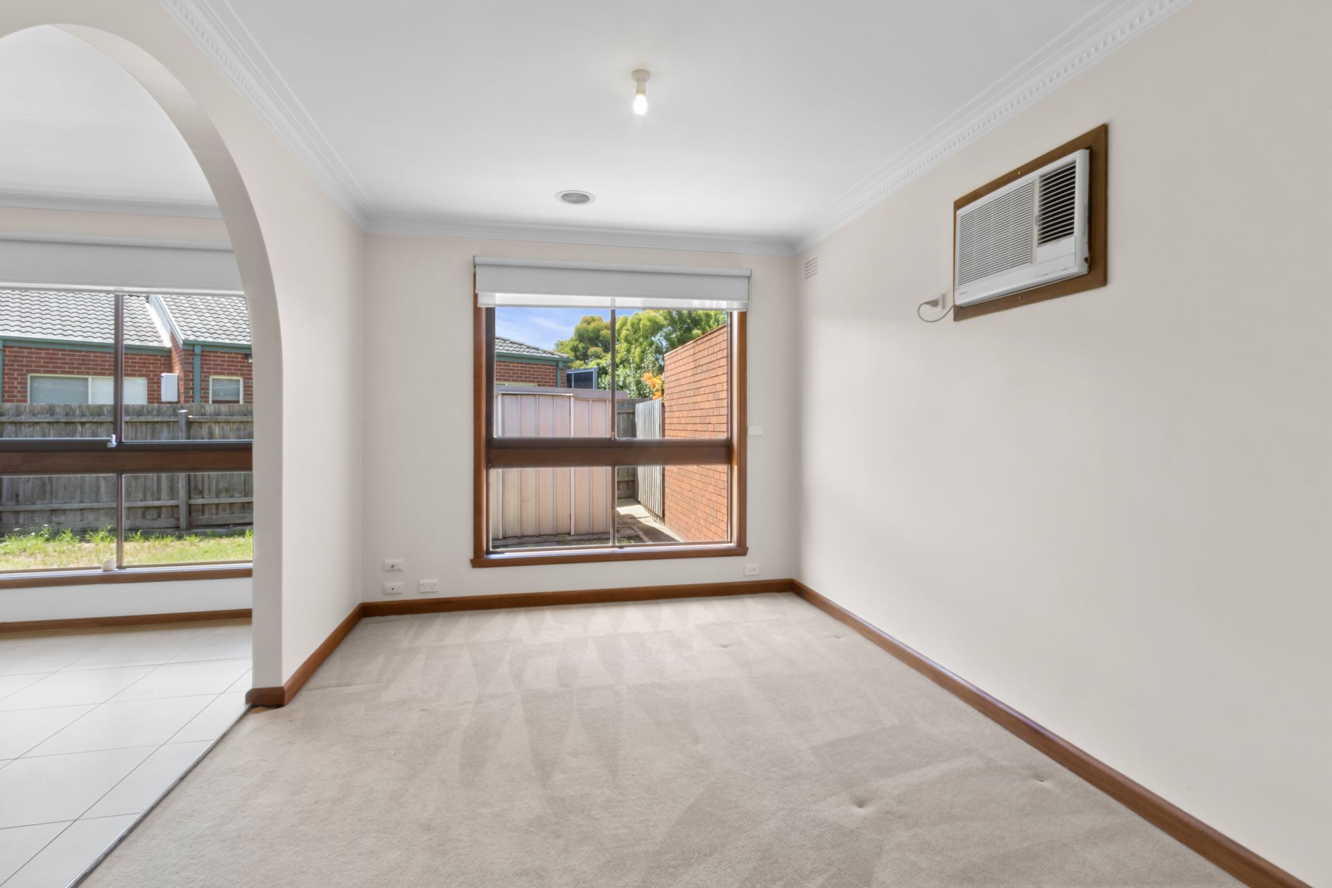 Immaculate unit in ideal locale