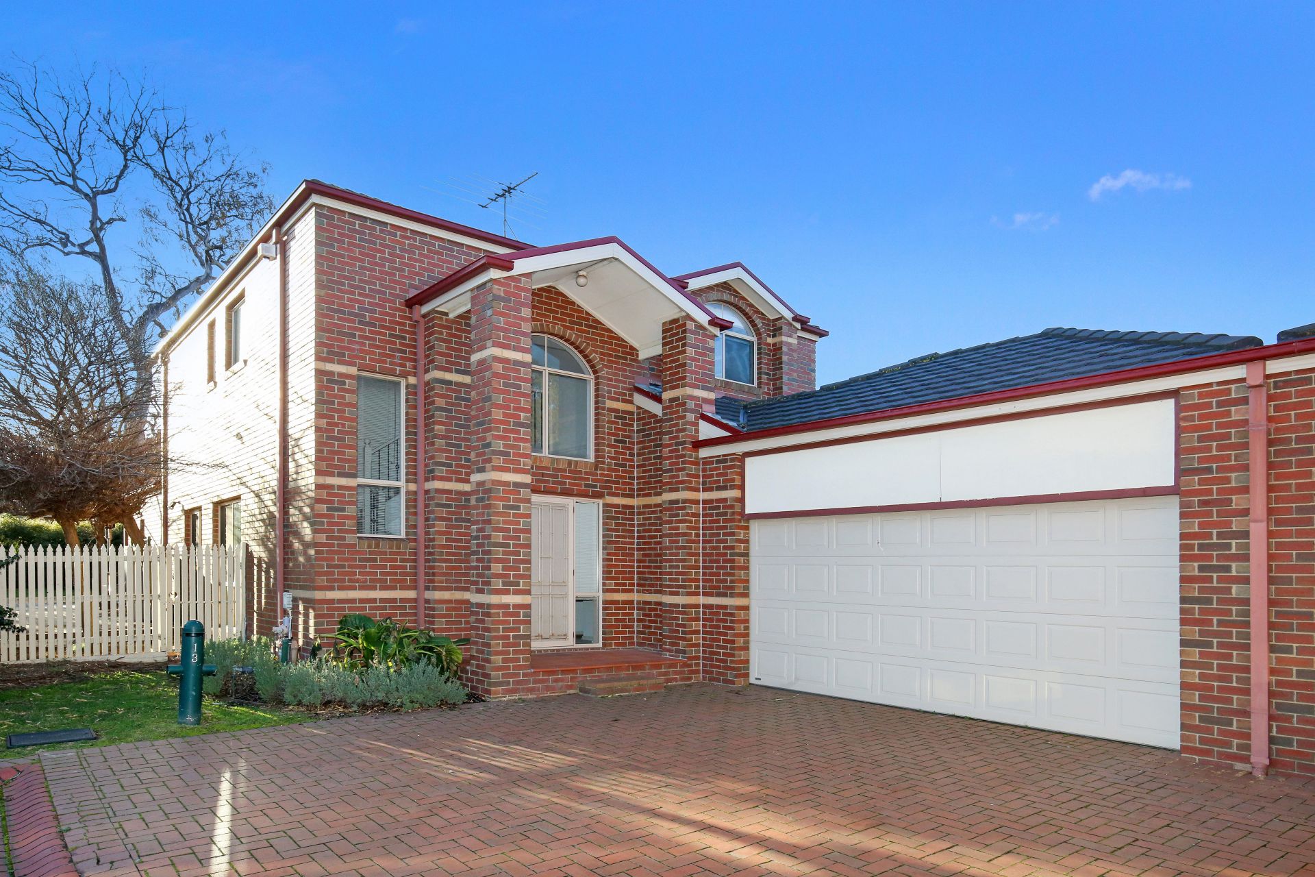 Real Estate For Sale 13 Hummingbird Place South Morang , VIC