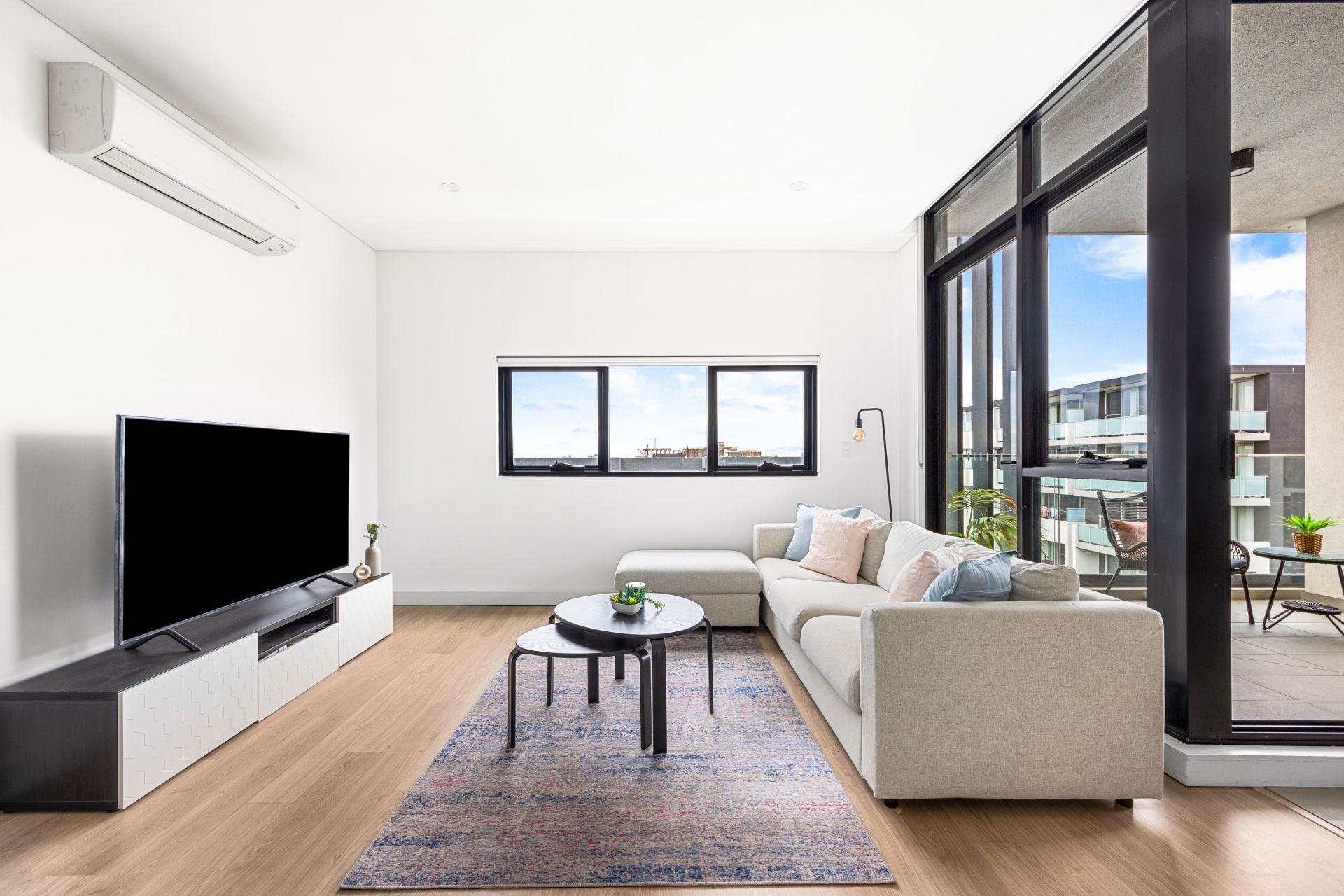 504/16 Pinnacle Street, Miranda, Miranda - Thumbnail 2