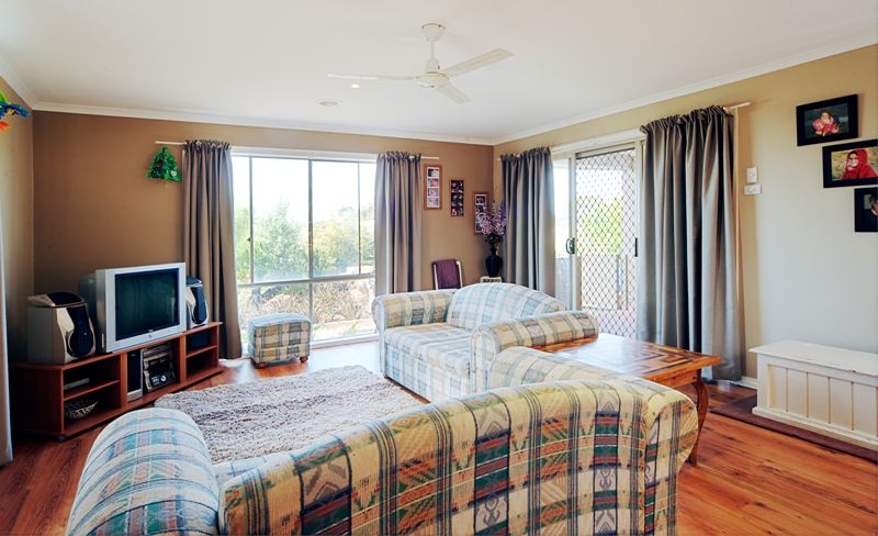 17 Baker Street, Bacchus Marsh - Thumbnail 8