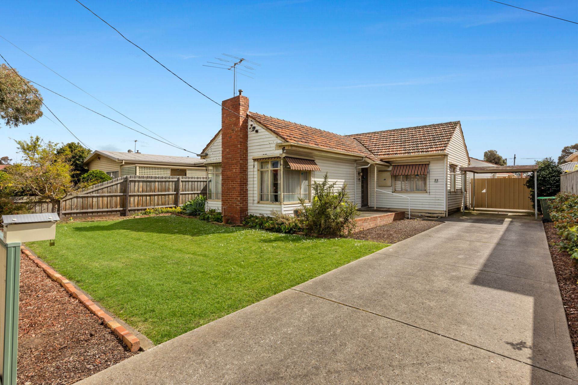 DEVELOP OR RENOVATE (land size 674m2)