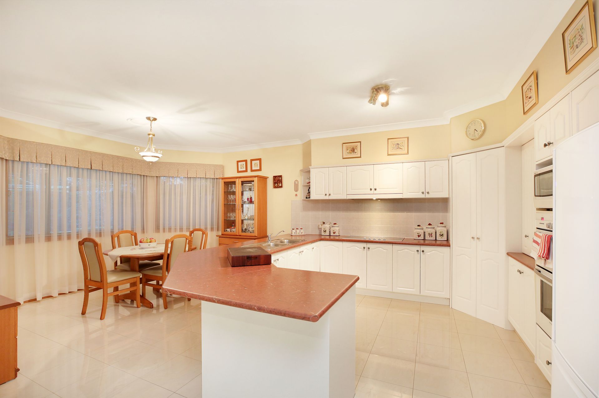 11 Nioka Place, Caringbah, Caringbah - Thumbnail 7