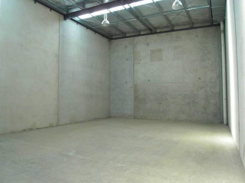MODERN OFFICE/WAREHOUSE IN SOUGHT AFTER LOCATION