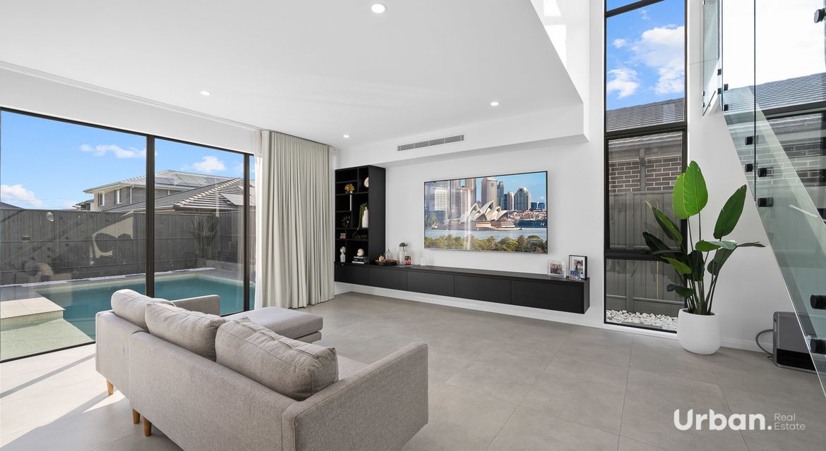 Gledswood Hills 19 Ashwell Way