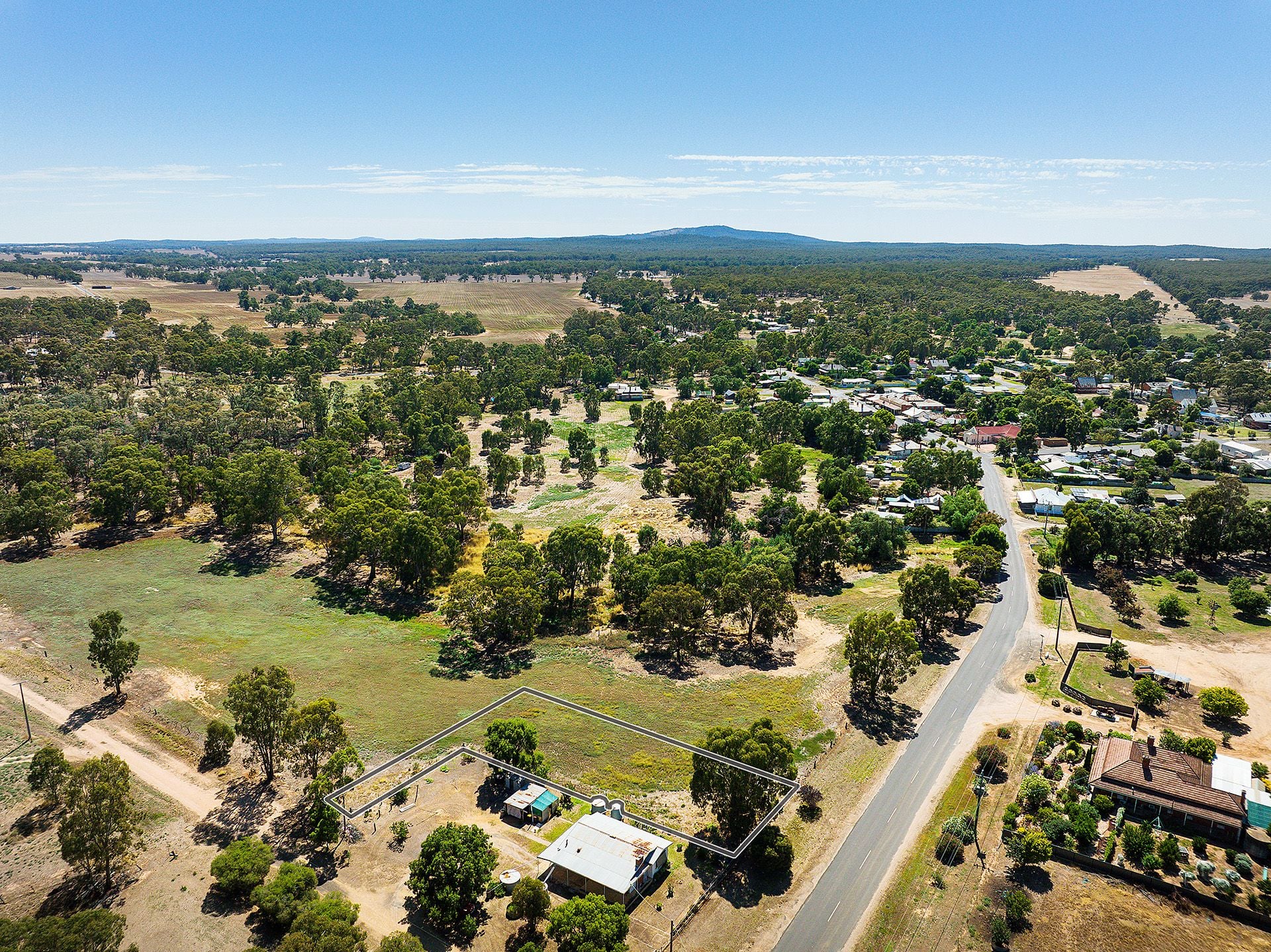 5 Adams Road, Harcourt - Thumbnail 2