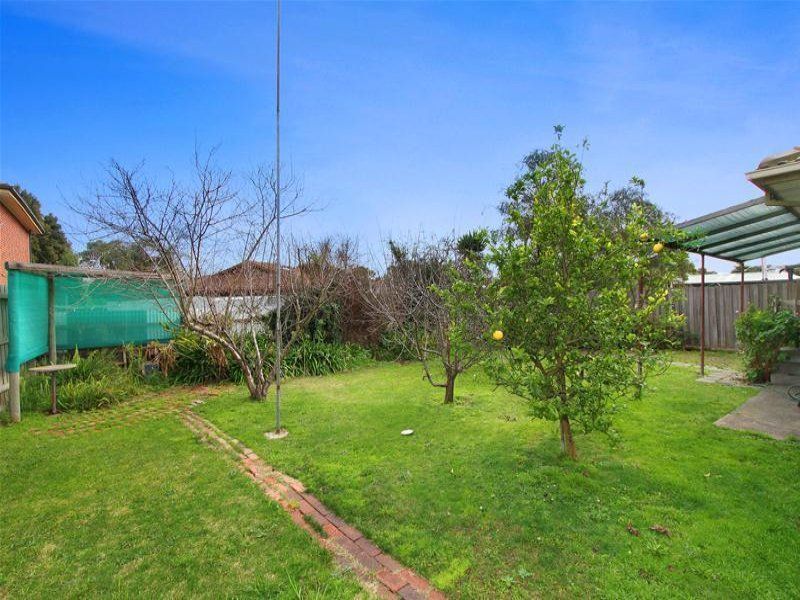 Walk To Everything - Fantastic Location  ***INSPECTION SATURDAY 26TH OCTOBER AT 10:00 - 10:15 AM***