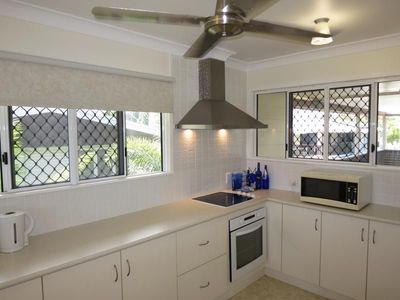 A CLASSY DUAL LIVING INVESTMENT WITH VARIABLE OPPORTUNITIES !!  RENTAL POTENTIAL $550 - $600 PW