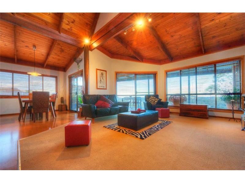 51 Hillcrest Avenue TWEED HEADS SOUTH NSW, Tweed Heads South - Thumbnail 3