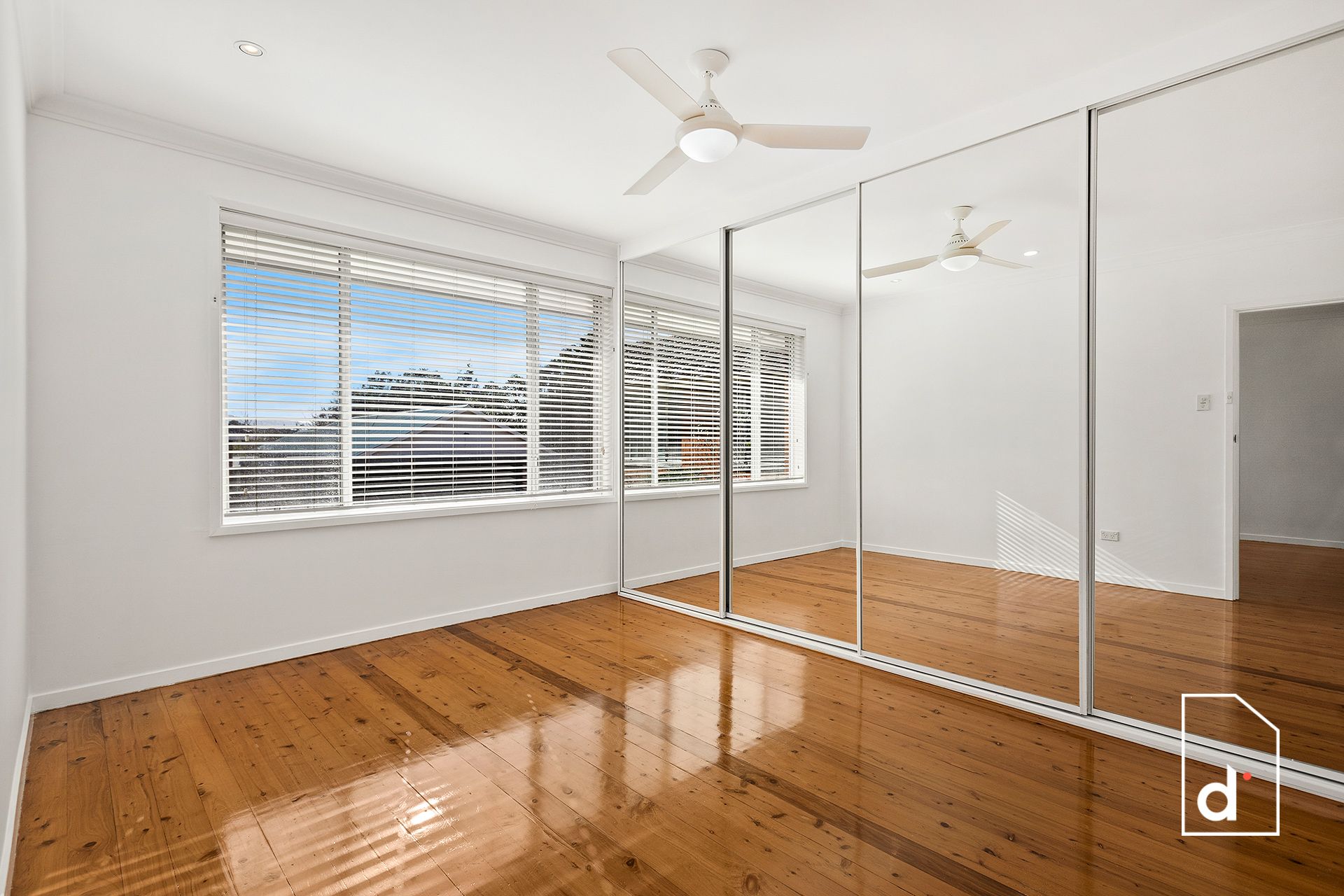 2/22-24 Jones Place, Corrimal NSW
