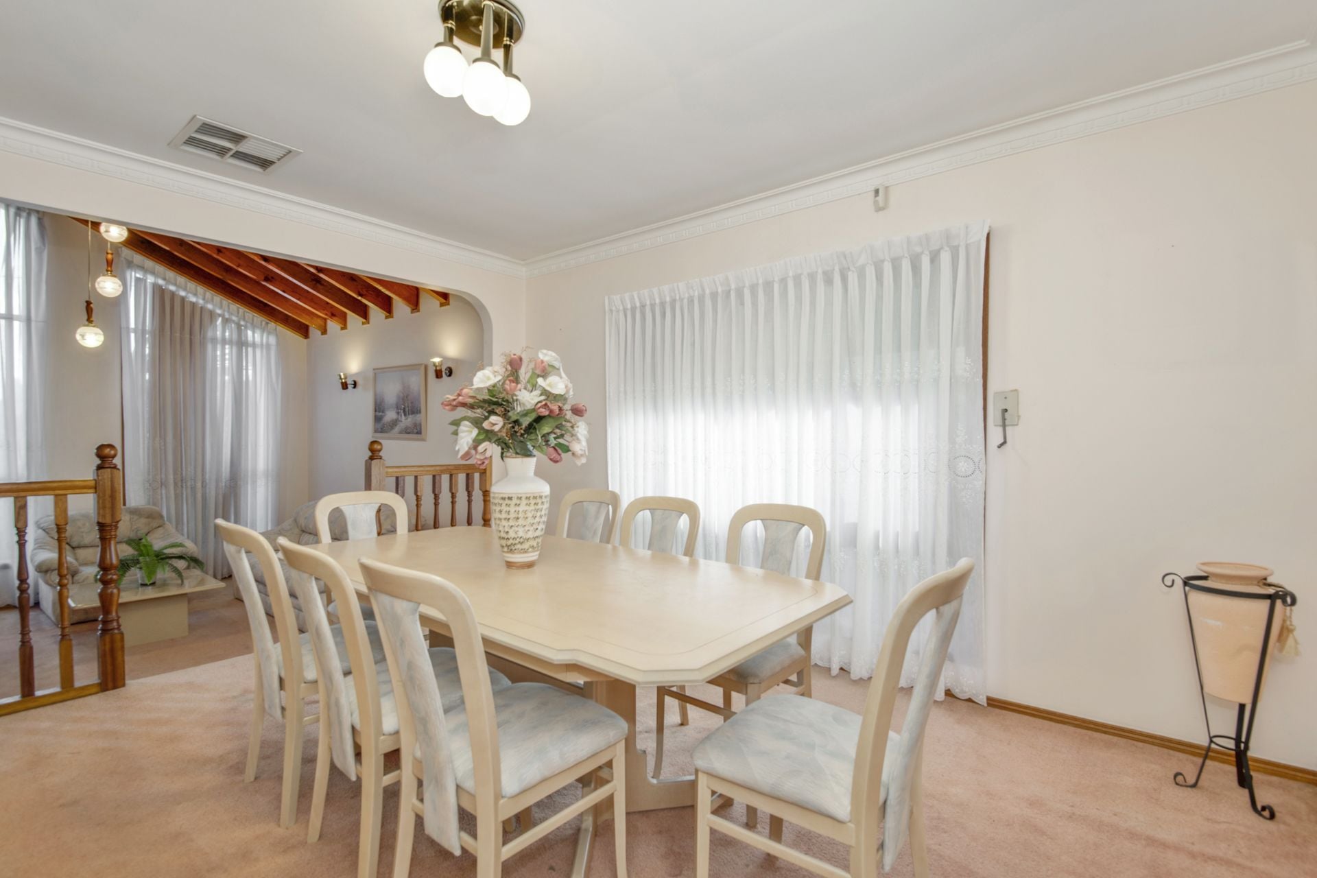 PERFECT FAMILY HOME IN CENTRAL EPPING