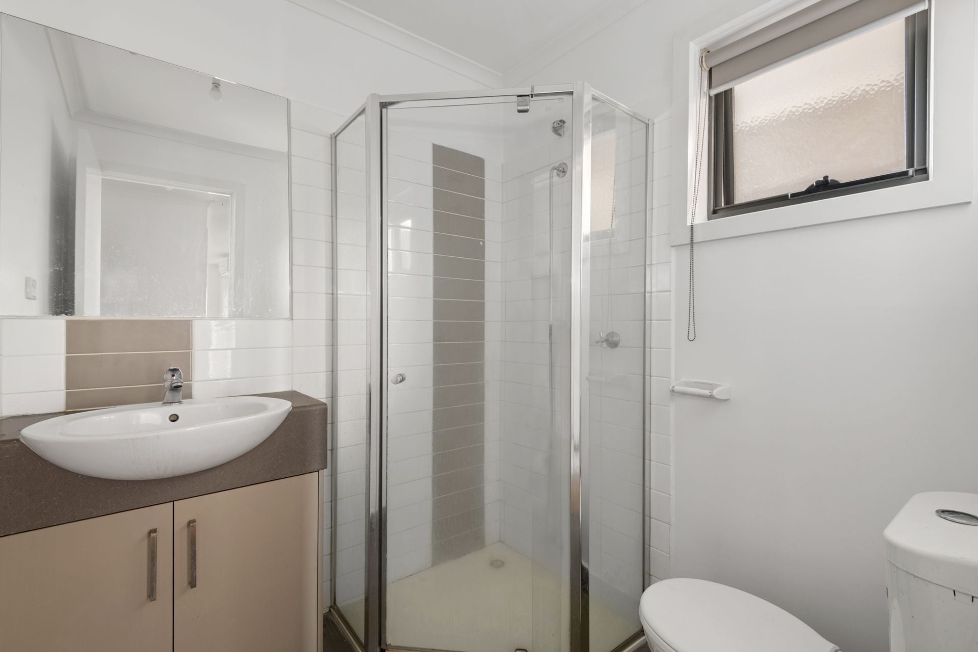 AFFORDABLE START - 
STUDENT ACCOMODATION